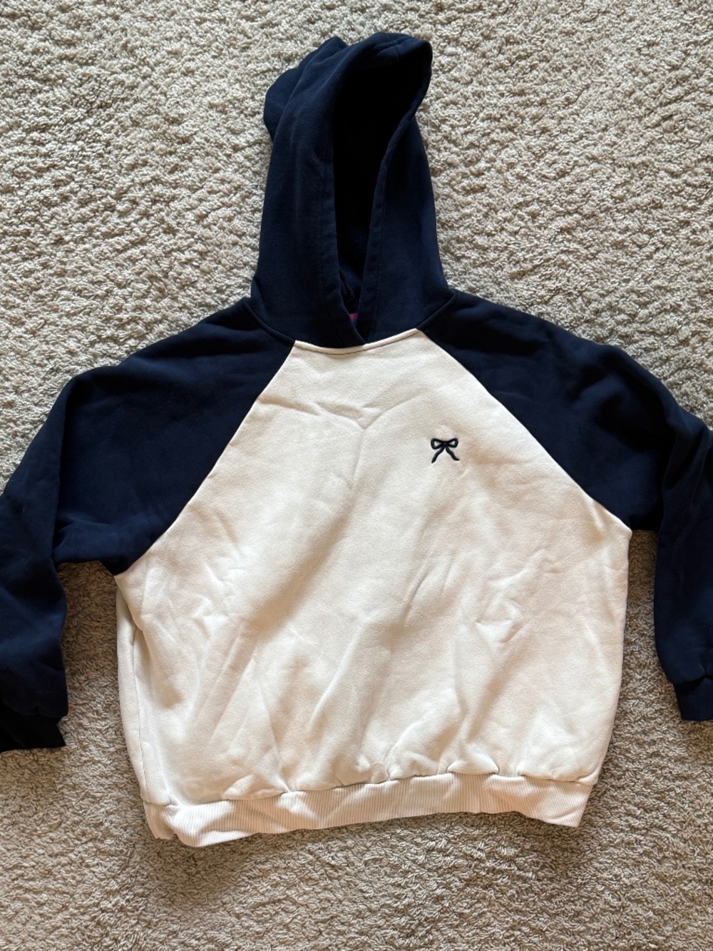 Edikted Raglan Bow Oversized Hoodie Navy Cream Colorblock  | Large